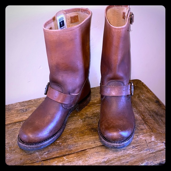 Frye Shoes - Frye Tan Brown Veronica Short Boots Size 5.5